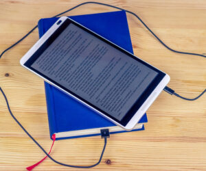 Pengertian Buku Digital (e-book)